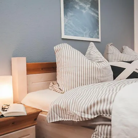 Prerower Strasse 14 1 דירה