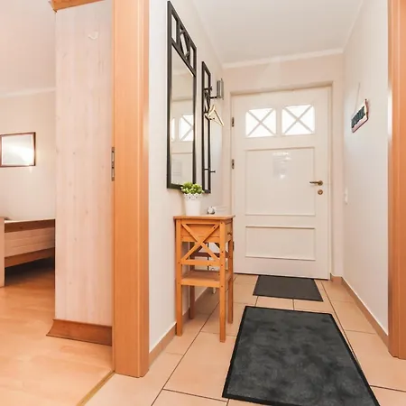 Prerower Strasse 14 1 Apartment Zingst
